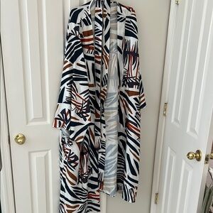 Made by DIARRABLUS. Stylish Multicolor Patterned Kimono wrap belted dress